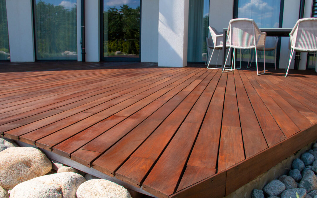 Vlonderplanken olie: direct waterafstotend effect en duurzame bescherming